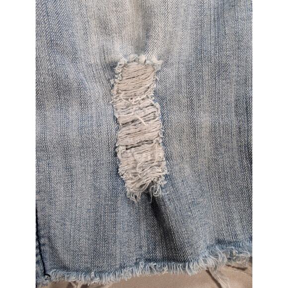 Y2K YNQ Distressed Denim Bermuda Shorts Womens Sz 11 Cutoff Raw Hem Ripped - Picture 3 of 13